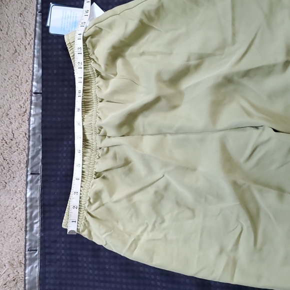 HSZ Studio,  pale green, pants, size medium - Picture 9 of 12